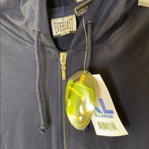 Everlast Women’s XL Zip Up Hoodie - Picture 2 of 3